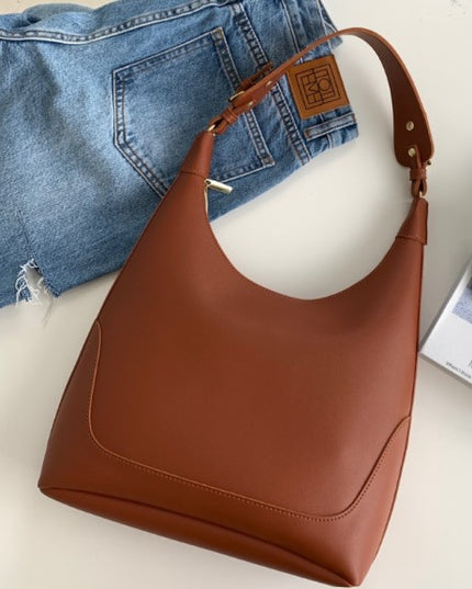 Elegant Korean Shoulder Bag with Timeless Sophistication